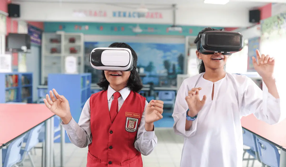 Applications of Virtual Reality in the Education